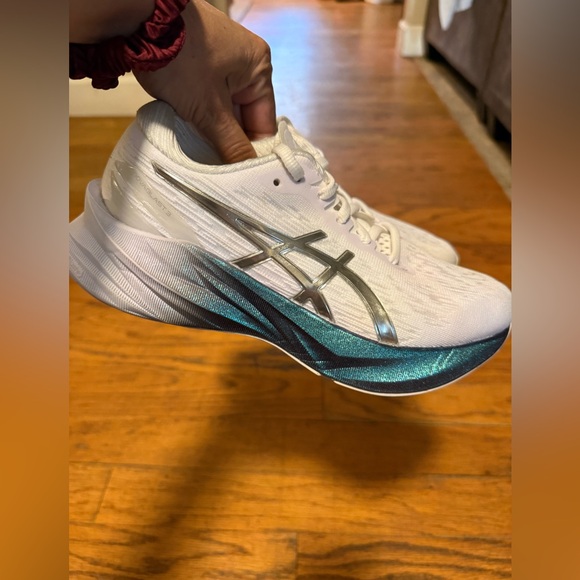 ASICS Women's White and Teal Athletic Shoes - Picture 5 of 7